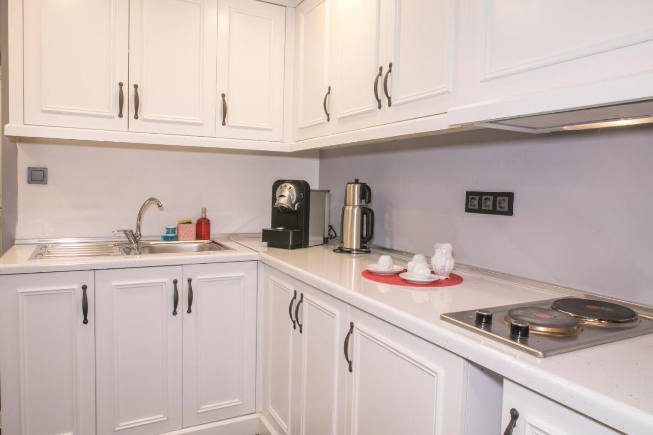 Mephisto Apartment Истанбул Екстериор снимка