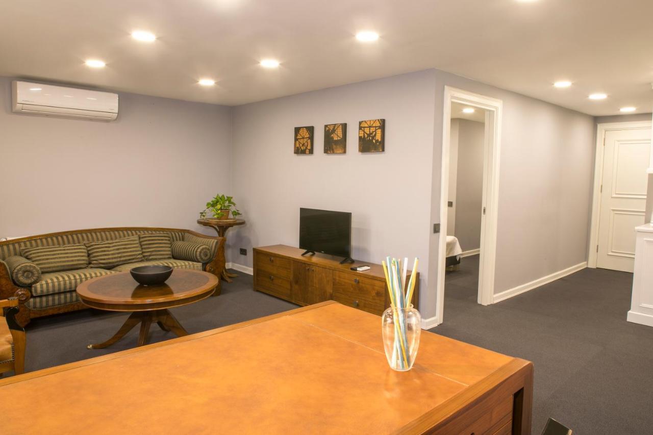Mephisto Apartment Истанбул Екстериор снимка